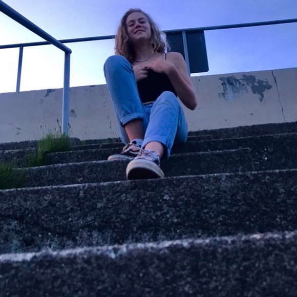 Meet your Posher, Kate - Picture 1 of 1